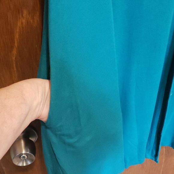 Agnes & Dora Teal V-Neck Sleeveless Long Top - Picture 4 of 6